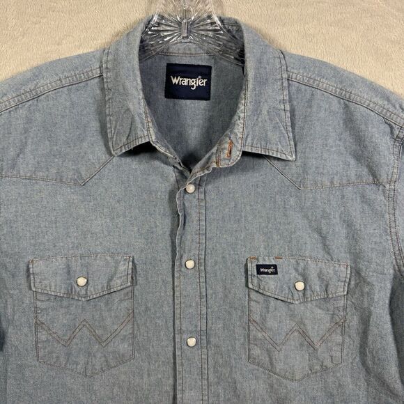 Wrangler Pearl Snap Shirt Mens XL Blue Chambray Light Denim Western Rodeo Cowboy - Picture 1 of 10